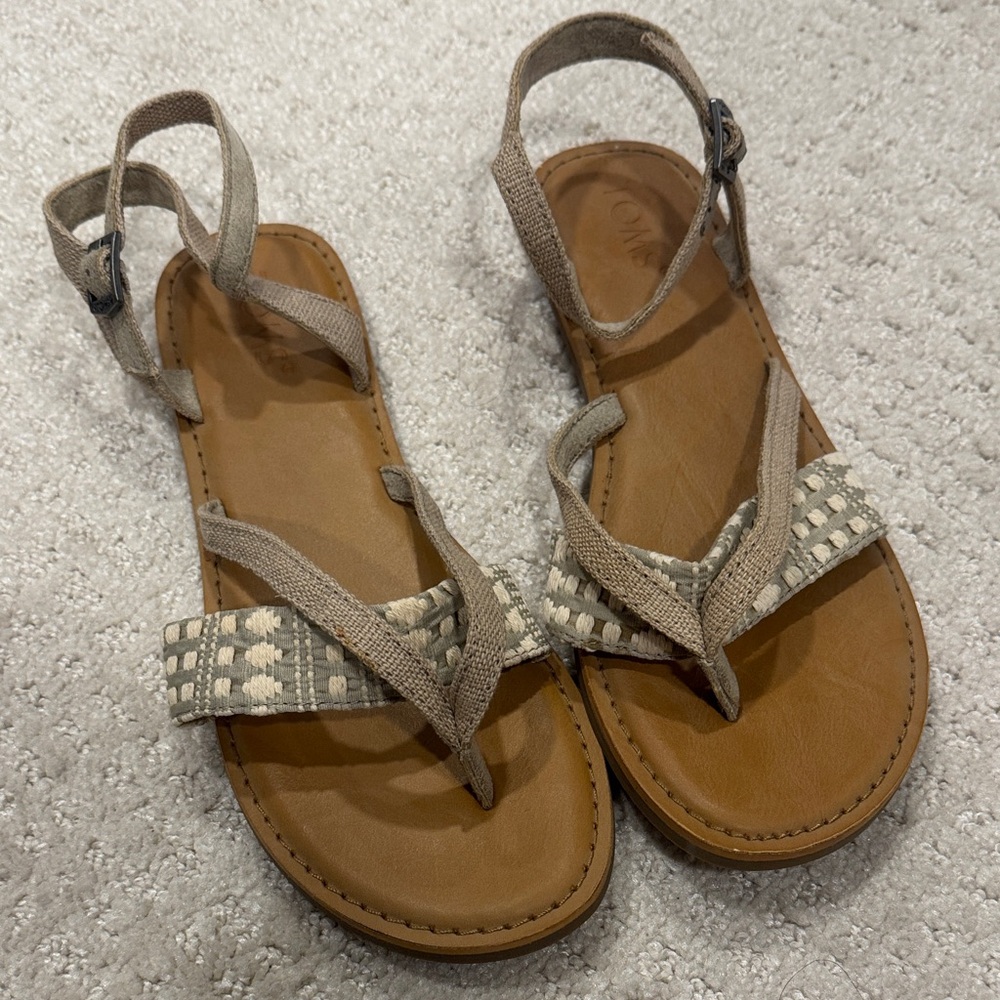 Toms Tan and Cream Sandals
